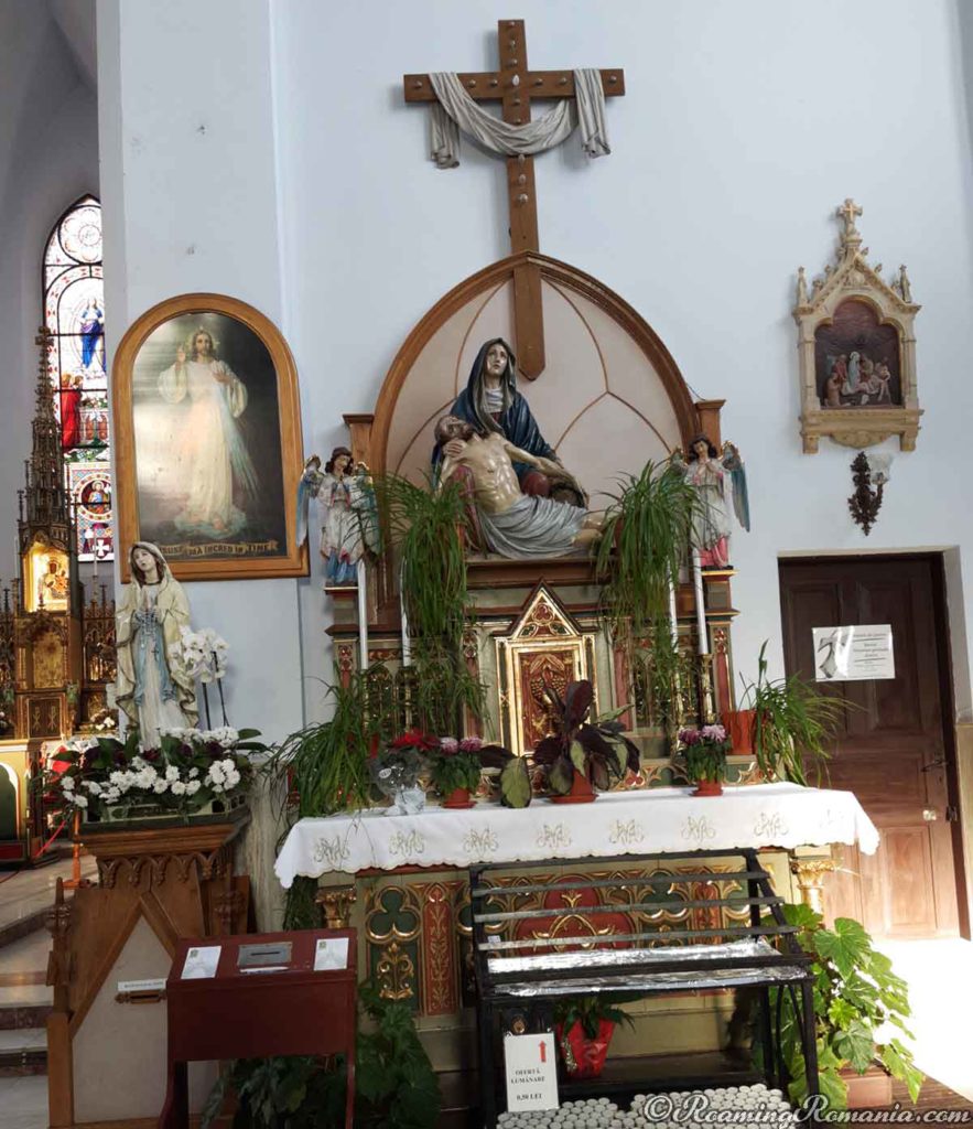 Basilica Assumption in Cacica Right Alter